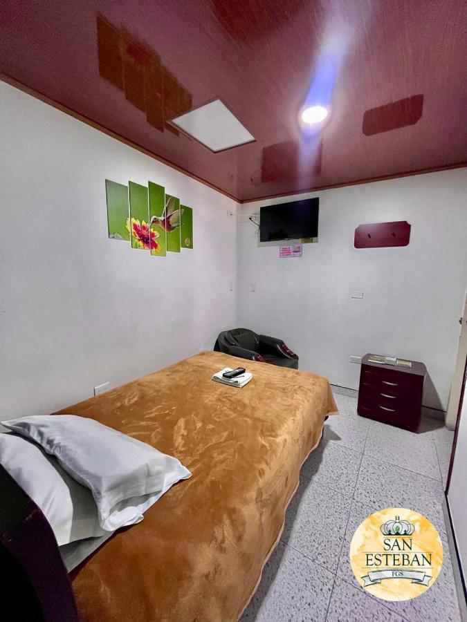 Hostal San Esteban Fgs Тунха Екстер'єр фото